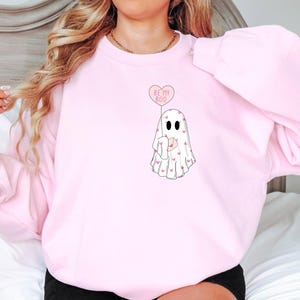 Be My Boo Sweatshirt, Ghost Sweater, Valentines Day Hoodie, XOXO Sweatshirt, Women Valentines Day Sweatshirt, Gift For Her, Heart Sweatshirt
