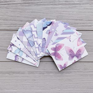 Lot de 12 mini-enveloppes à motifs assortis / 8 cm x 10,5 cm / Sur le thème des papillons Double face Papier brouillon fait main Enveloppe / Papeterie / Cadeau