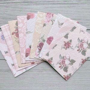Lot de 10 enveloppes / 14,8 cm x 10,7 cm / Rose sur le thème des fleurs double face Papier brouillon fait main Enveloppe / Papeterie / Idée cadeau / Lettre et carte