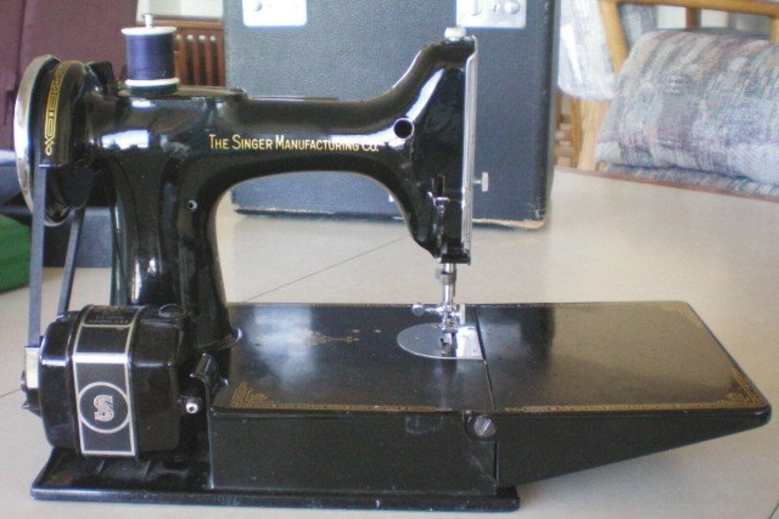 1941 SINGER Portable Sewing Machine Model 2211 Plus Extras Etsy