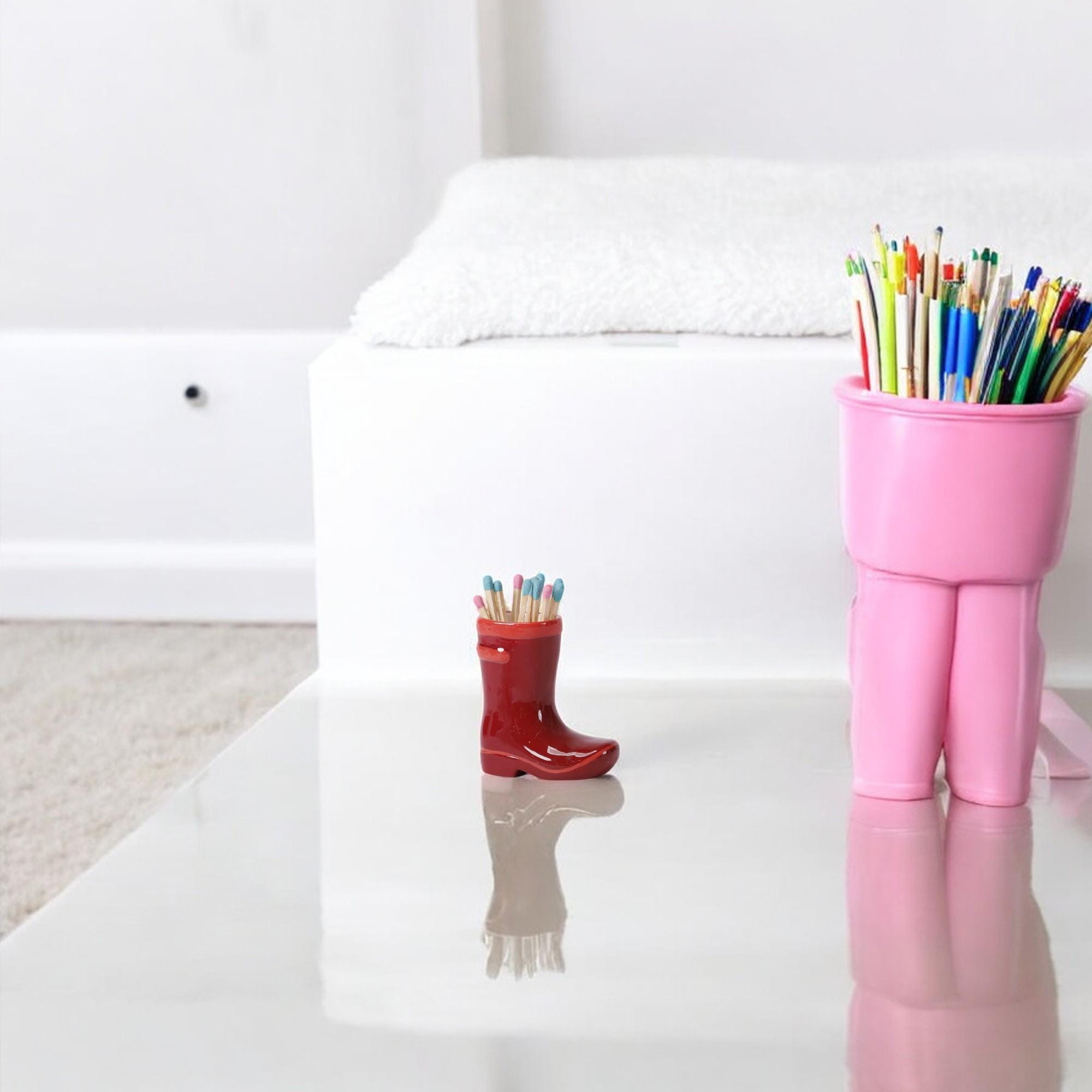 Wellington Boot Match Holder: Ceramic Home Decor With Striker