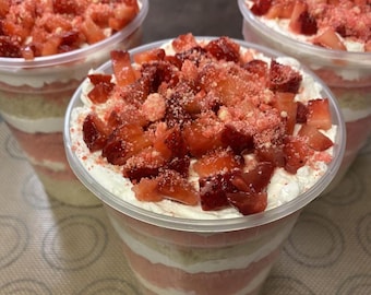 Strawberry Crunch Cheesecake Pudding Cups