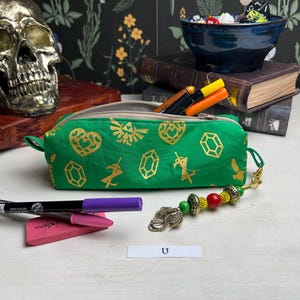 Petit sac zippé inspiré de Legend of Zelda