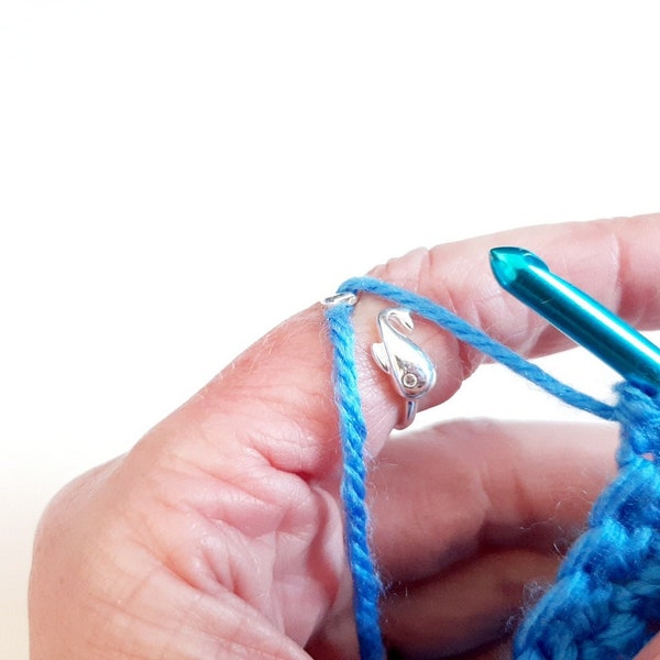 Silver Yarn Tension Ring Whale | Adjustable Size 6-9 Crochet Ring | Beginner Knitting Crochet Gift | Tension Regulator Tool Notions