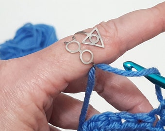 Anneau de tension fait main au crochet en zigzag Outil pour tricoter ou  crocheter avec fil Cadeaux et accessoires au crochet -  France