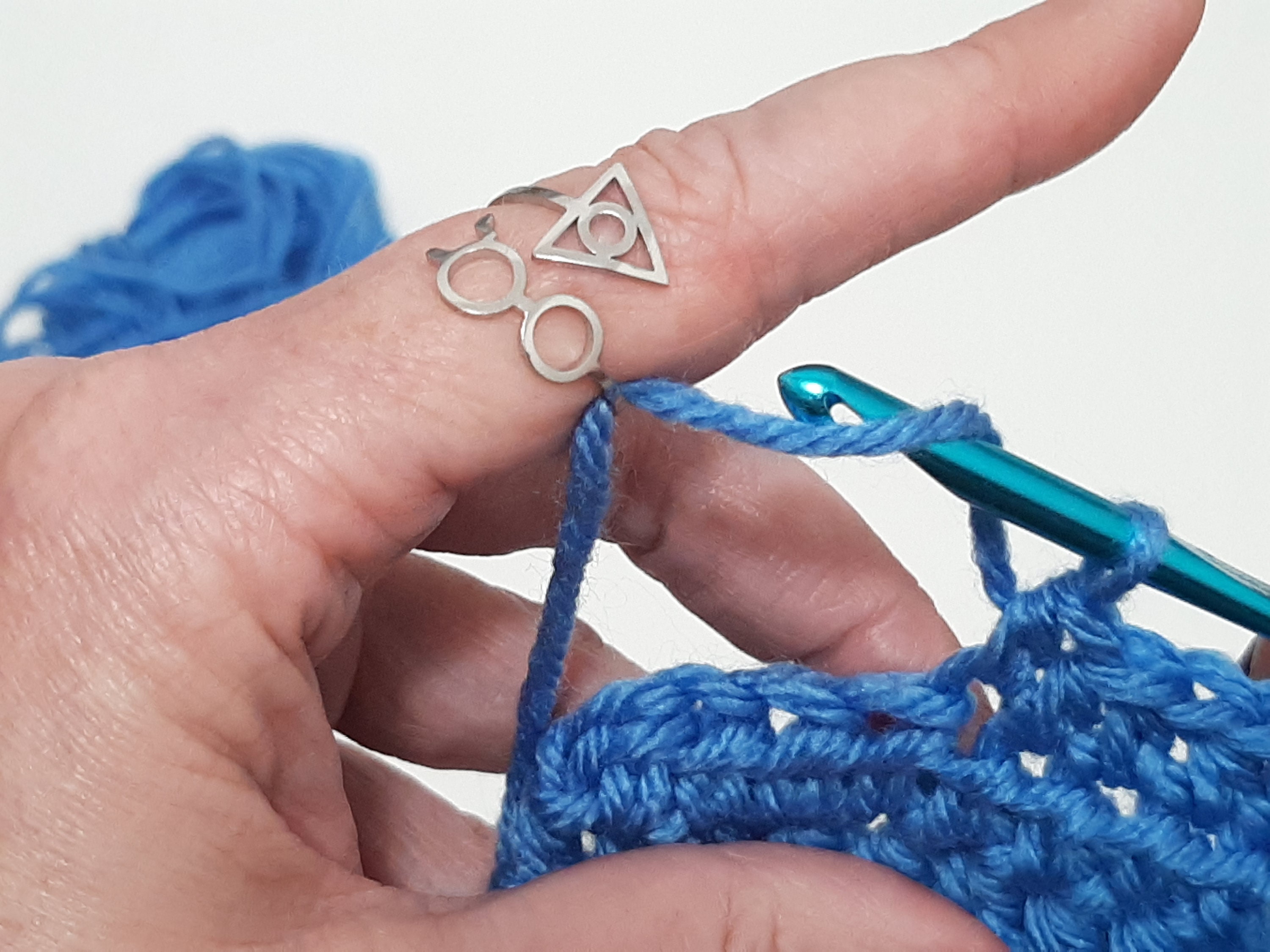 Peacock Yarn Tension Ring for Knitting or Crochet Adjustable Yarn Guide, Crochet  Ring, Tension Helper 