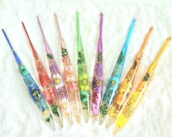 Pretty Resin Crochet Hook Full Set 9 Sizes 2.0-6.0mm Aluminum Hooks with Comfort Grip Ergonomic Floral Handle Hook Size B C D E G 7 H I J