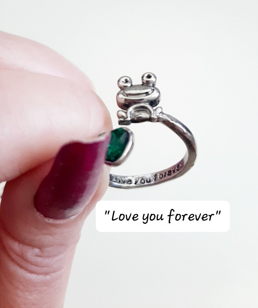 Adjustable discount frog ring