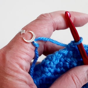 The Original 2 Loop Knitting Ring, in Magazines, Crochet Rings