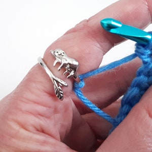 Adjustable Size Yarn Ring Cat Ears Crochet Ring Beginner Knitting Crocheting  Loop Thread Wrapped Rings Tension Regulator Tool - AliExpress