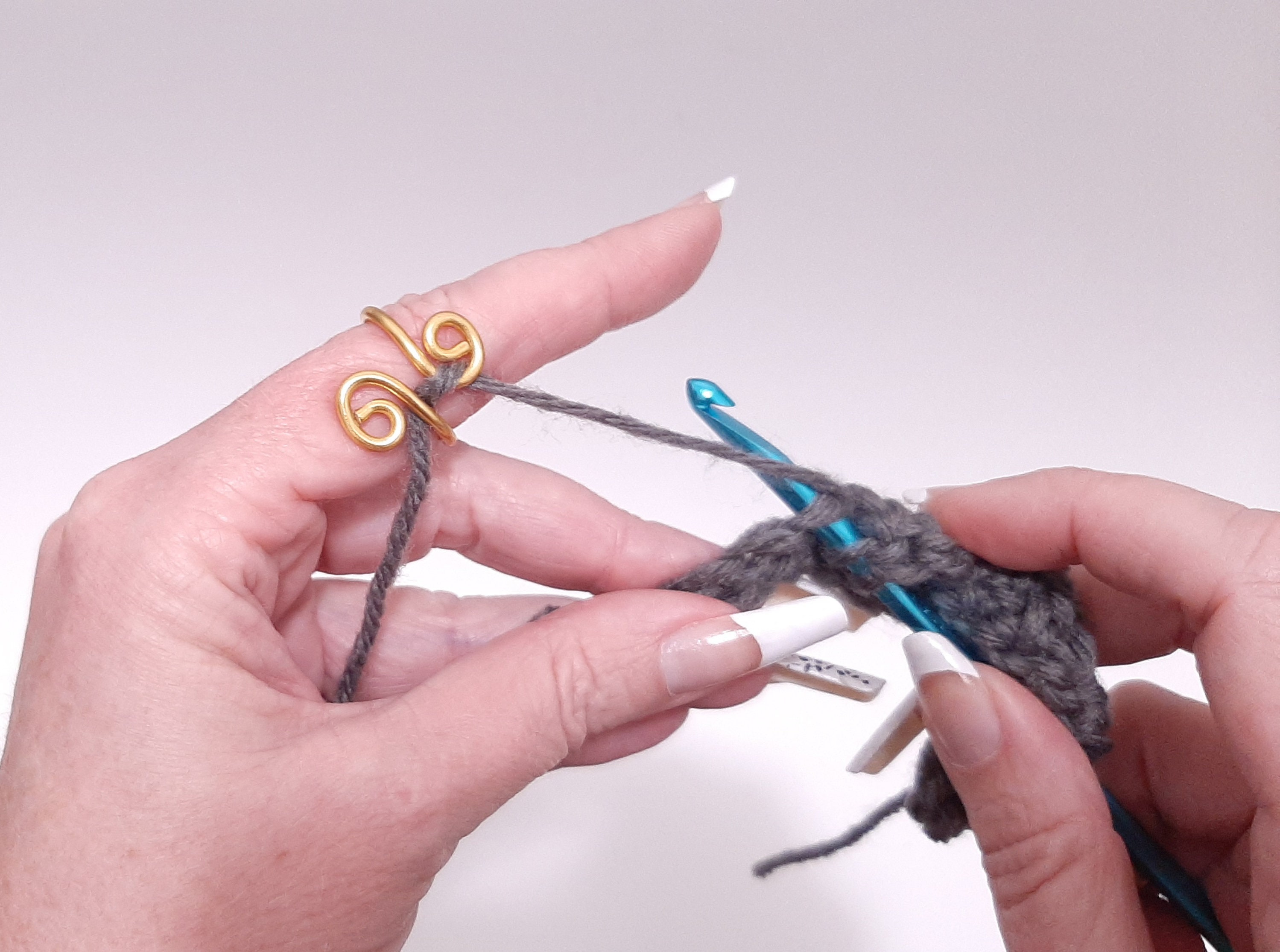 Anneau de tension fait main au crochet tourbillonnant Outil pour tricoter  ou crocheter avec fil Cadeaux et accessoires au crochet -  Canada