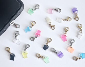 Dust Plug with Clip for USB-C, i Phone i OS & Micro USB Protective Port Cover Lobster Clasp Clip-On Your Own Charms Dust Plugs for Charms
