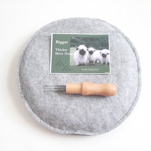 Felting Mat and Needle Tool Starter Set 9.75 inch Round Felting Pillow for Wool Felting Projects afbeelding 1