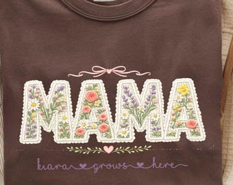 Camiseta para mamá con nombres de niños / Aspecto de bordado falso / No es bordado real