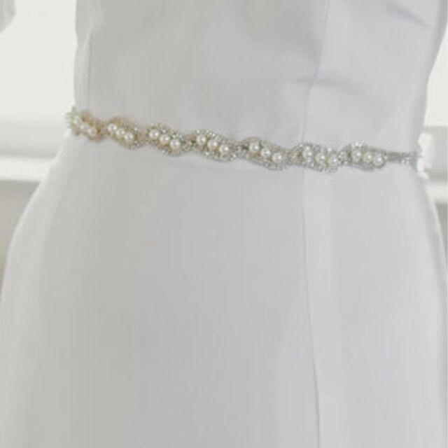 Elegant White Pearl and Crystal Bridal Sash, Size 7/8, NWT Beautiful Pearl Crystal Bridal Wedding Belt Diamante Sashes  main image 2