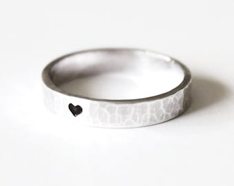 Ring - Hammered Heart Ring - Sterling Silver - Unisex - Wedding Band - Letter stamping - Black Oxidized - Engagement - Purity - Stamped Ring