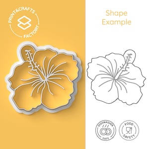 Könnte beinhalten: Ein gelber Ausstecher in Form einer Hibiskusblüte mit weißem Umriss, neben einer Schwarz-Weiß-Strichzeichnung derselben Blume. Das Bild enthält den Text "Shape Example", "Dishwasher Safe" und "Food Safety".