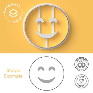Smile Emoji Cookie Cutter - Chat, Friendship, Funny - Fun and Playful Biscuit Mold for Creative Baking