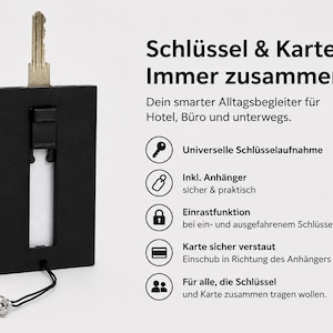 Könnte beinhalten: Ein schwarzer, rechteckiger Schlüssel- und Kartenhalter mit einem ausgefahrenen Metallschlüssel. Der Text lautet: Schlüssel & Karte. Immer zusammen. Dein smarter Alltagsbegleiter für Hotel, Büro und unterwegs. Enthält Symbole für Schlüssel, Anhänger, Schloss, Karte und Personen.