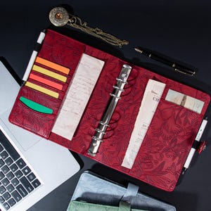 Capa de fichário A5 personalizada, caderno de couro com 6 argolas em relevo, porta-agenda personalizado em couro vermelho, diário de couro com fecho de pressão, presentes de Natal