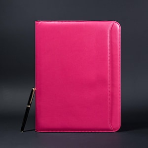 Portafolio personalizado de piel sintética rosa, tamaño carta grabado con cremallera, portacuaderno personalizado para mujer, regalo de Navidad o aniversario.