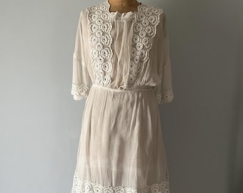Antique Edwardian 1900 White Cotton Embroidered  Dress