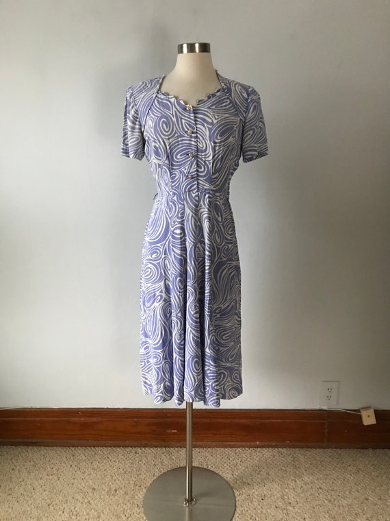 Vintage 1940s Women’s Lavender Swirl Print Dress