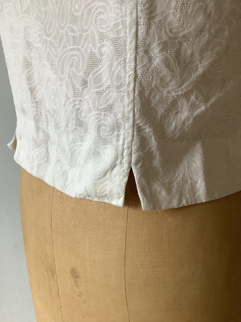 Vintage 1950s Women/'s Textured Floral Blouse