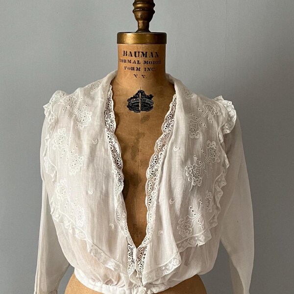 Blusa blanca bordada de algodón para mujer, estilo eduardiano antiguo de 1900
