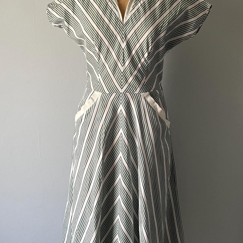 M | 1940s/50s Striped Cotton Day Dress