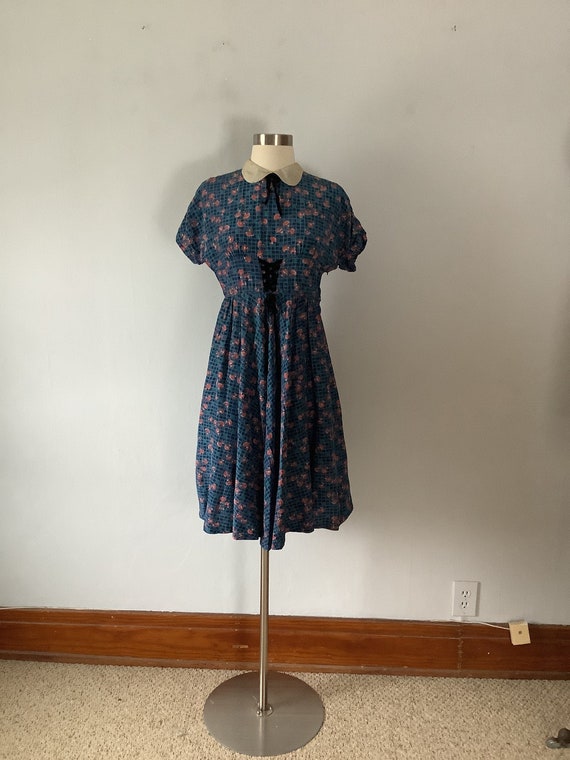 Vintage 1940s Young Teens Rayon Print Dress