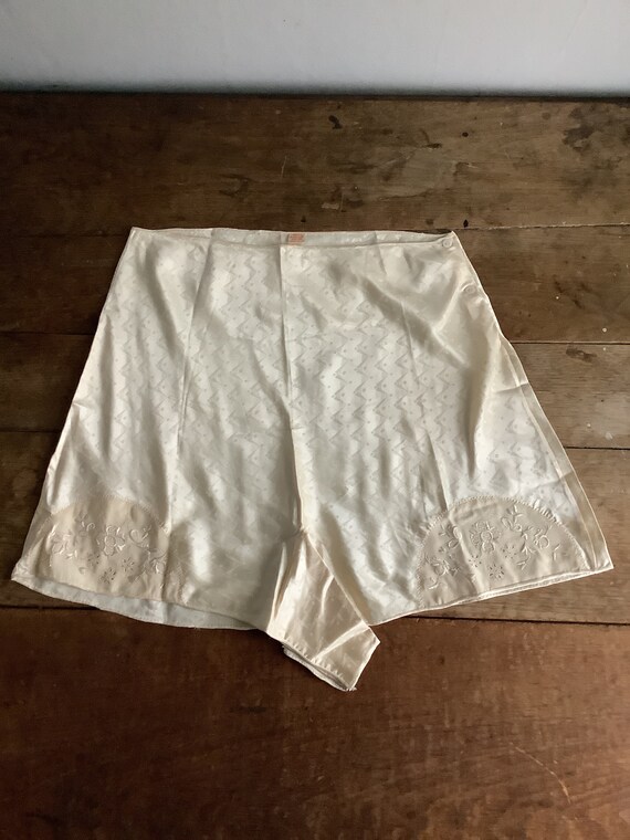 Vintage 1920s Women's Silk Tap Pants