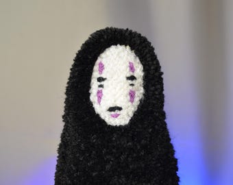Peluche inspirado en Sin Cara: Decoración suave Kaonashi hecha a mano, regalo original, adorable peluche de anime para fans / Punch Needle