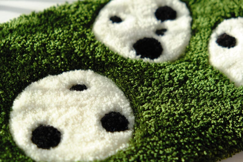 Close up of Kodama tufted rug, soft high pile acrylic texture