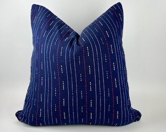 Artisan Indigo Sashiko Thai Dekokissen-Bezug: Handgefertigtes ethnisches Textil Boho Home Decor