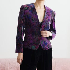 Vintage Paisley Velvet Blazer: Purple Baroque Evening Jacket