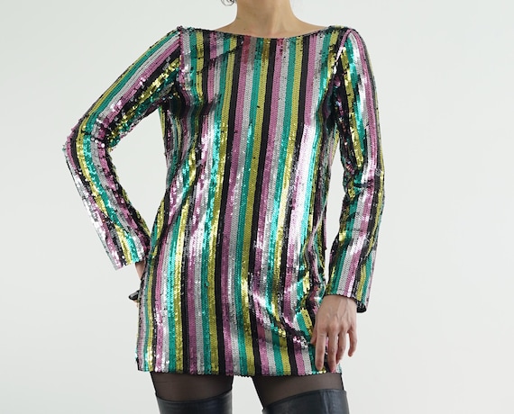 honey punch sequin dress Honey punch Gold chevron sequin dress #glamour