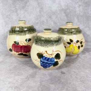 Vtg Kenyield Fruit Canister Set 3pc Ceramic Jars Lids Apple Grape Pear Country