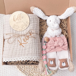 New Baby Gift Set, New Baby Girl Gift, Custom Newbron Gift Set, Baby Boy Gift Box, Baby Girl Present, Baby Shower Gift Basket, Newborn Gifts