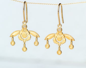 Solid Gold Bee Earrings / Ancient Greek Dangle Earrings / 9k, 14k or 18k / Fine Jewelry