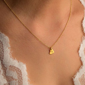 Solid Gold Heart Necklace with Initial / Personalized Pendant / 9k 14k 18k gold  211E
