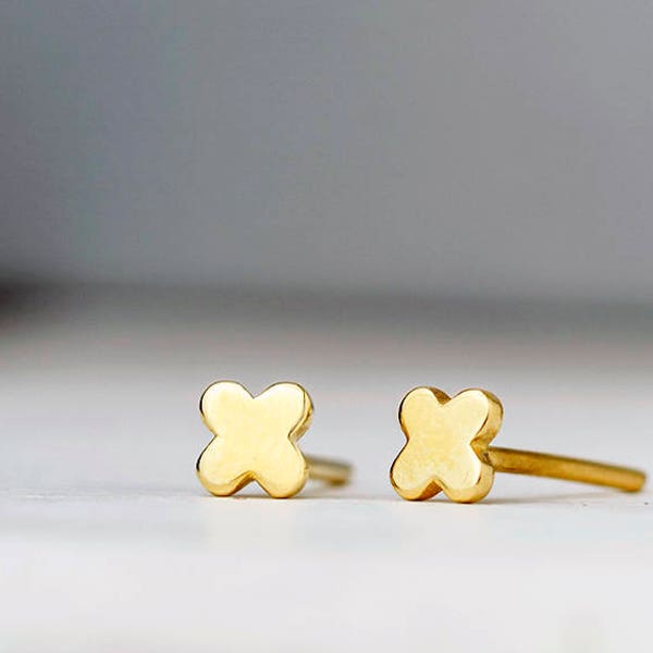 Winzige Kreuz Ohrringe in 14k solid Gold / X Form, Plus Zeichen Geometrische Ohrstecker / Gelb oder Rose / Minimal Unisex Geschenk