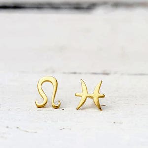 Pojedynczy solidny złoty kolczyk ze znakiem zodiaku | 9k, 14k lub 18k złoto | JEDEN malutki kolczyk | Spersonalizowany kolczyk urodzinowy | Prezent dla obu płci | Różowe białe złoto
