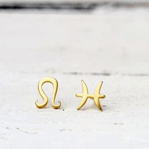 Single Solid Gold Zodiac Sign Earring | 9k 14k or 18k gold | ONE tiny Stud | Custom Birthday Post Earring | Unisex gift | Rose White Gold