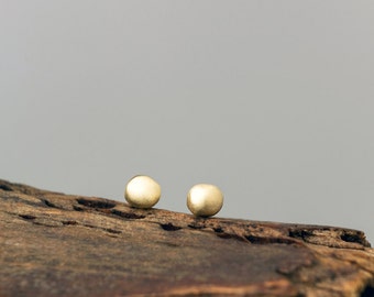 Extra kleine Massivgold Kieselstein Ohrringe / Punktohrringe 14k / Geburtstagsgeschenk für sie / Organische Ohrringe / Einzelohrring oder Paar