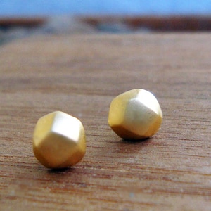 Solid Gold Pebble Earrings / Diamond Nugget Studs / Geometric Jewelry / Minimal Everyday Gift / Unisex image 6