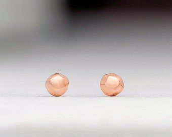 Solid Gold Faceted Pebble Earrings /  Extra Tiny Diamond shaped Studs / Gift Mom, Anniversary for her