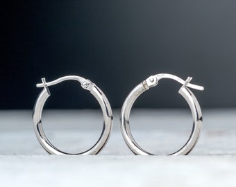 Hoop Earrings in 14k Solid Gold / Latch Back Medium Size Hoops (No2) / Unisex Classic Timeless Gift / Birthdsay Gift