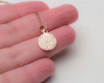 ファイストス ディスク ネックレス: 14k ソリッドゴールド 古代 