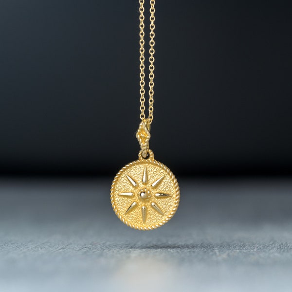 Collana disco Vergina in oro massiccio 14k / pendente stella macedone di Vergina / ciondolo moneta greca antica